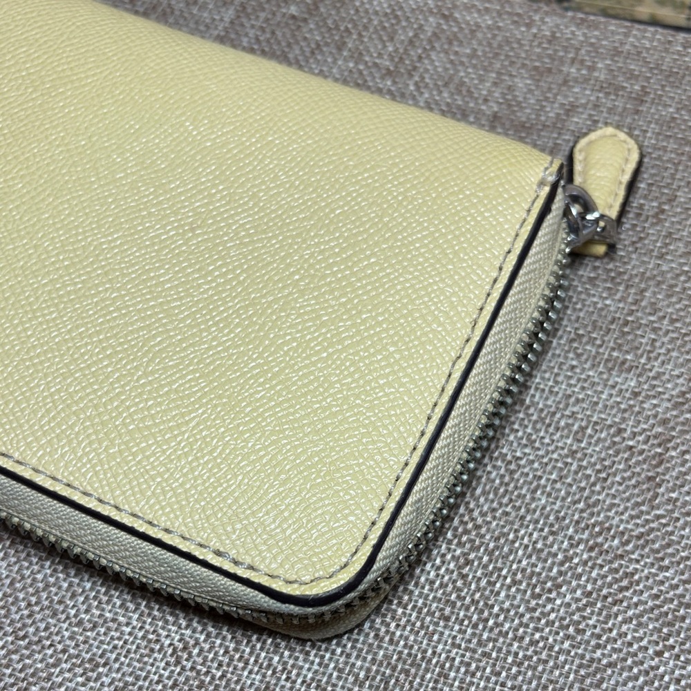Coach Creamy Lemon Leather Zip-Around Full Size Wallet 7.5”Lx4”H - Picture 6 of 17